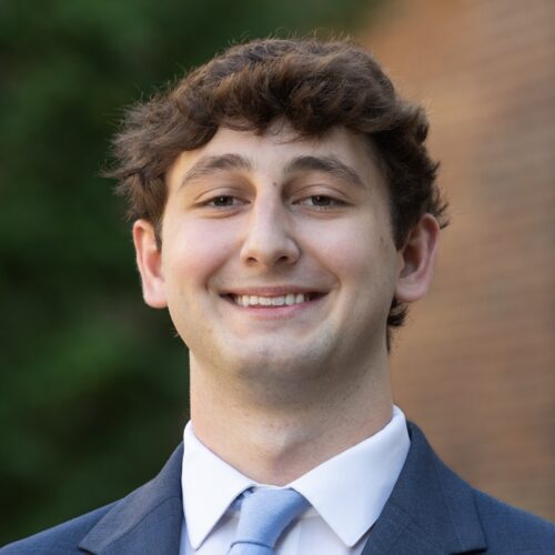 Headshot of Logan Mills