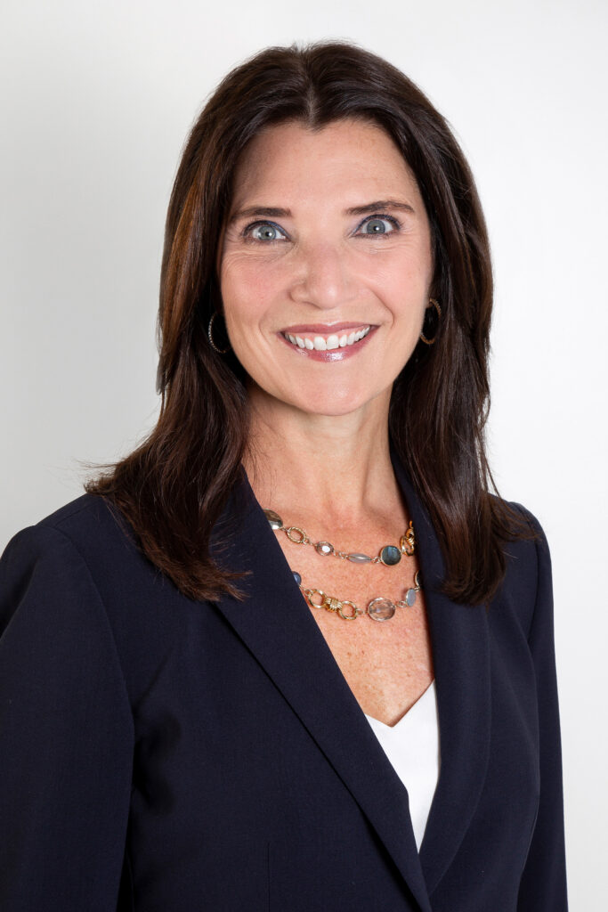 lisa-laube Head shot of Lisa Laube