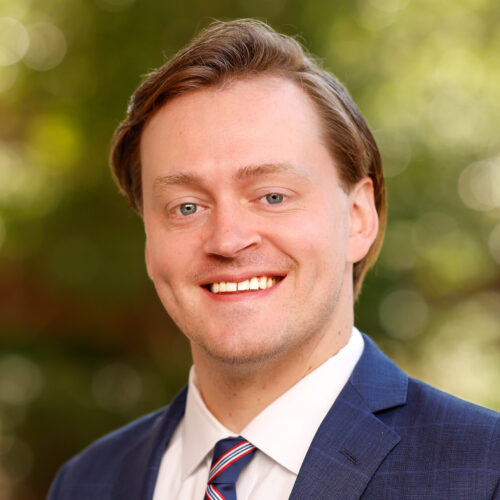 Head shot of Paul Dwyer